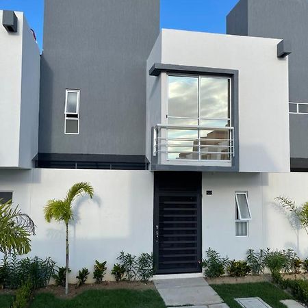 Casa Comoda Con Piscina Наранхо Экстерьер фото