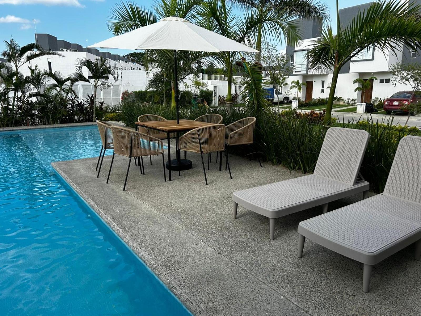 Casa Comoda Con Piscina Наранхо Экстерьер фото